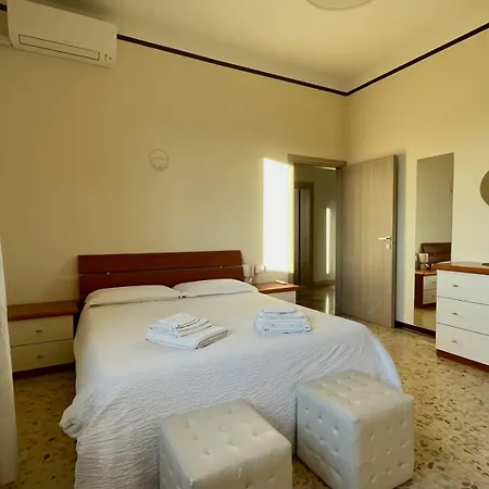 A Casa Di Mima * Чивитанова-Марке